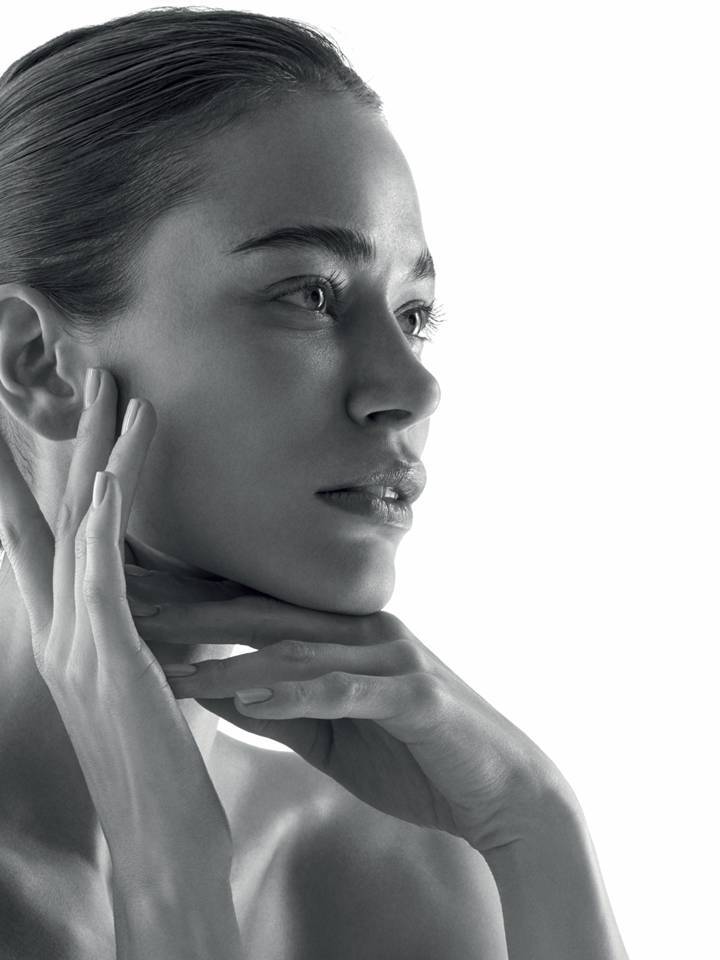 Soin visage anti-âge naturel à Marseille Perrier : accompagnement du vieillissement cutané sans perturbation physiologique