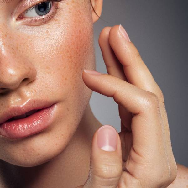 faire une séance de peeling doux pour le visage à Marseille 13008