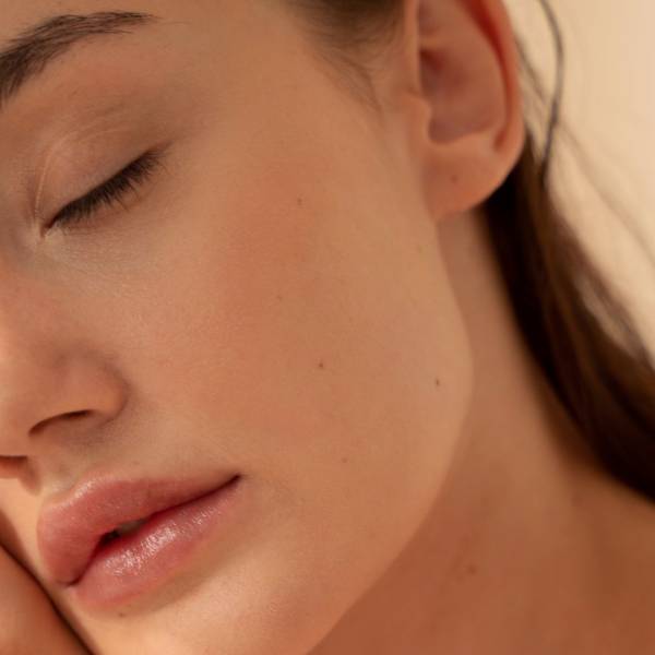 soin du visage et peeling premium anti-âge à Marseille 13008