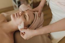 Notre zone d'activité pour ce service Où trouver des soins visage physiologiques à Marseille La Pointe Rouge ? Accompagnement expert basé sur le fonctionnement cutané